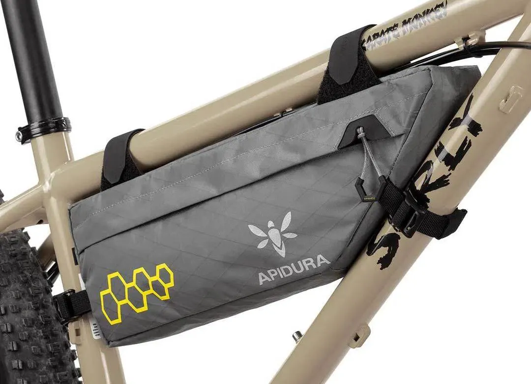 APIDURA Backcountry Compact Frame Pack 3L - Grey