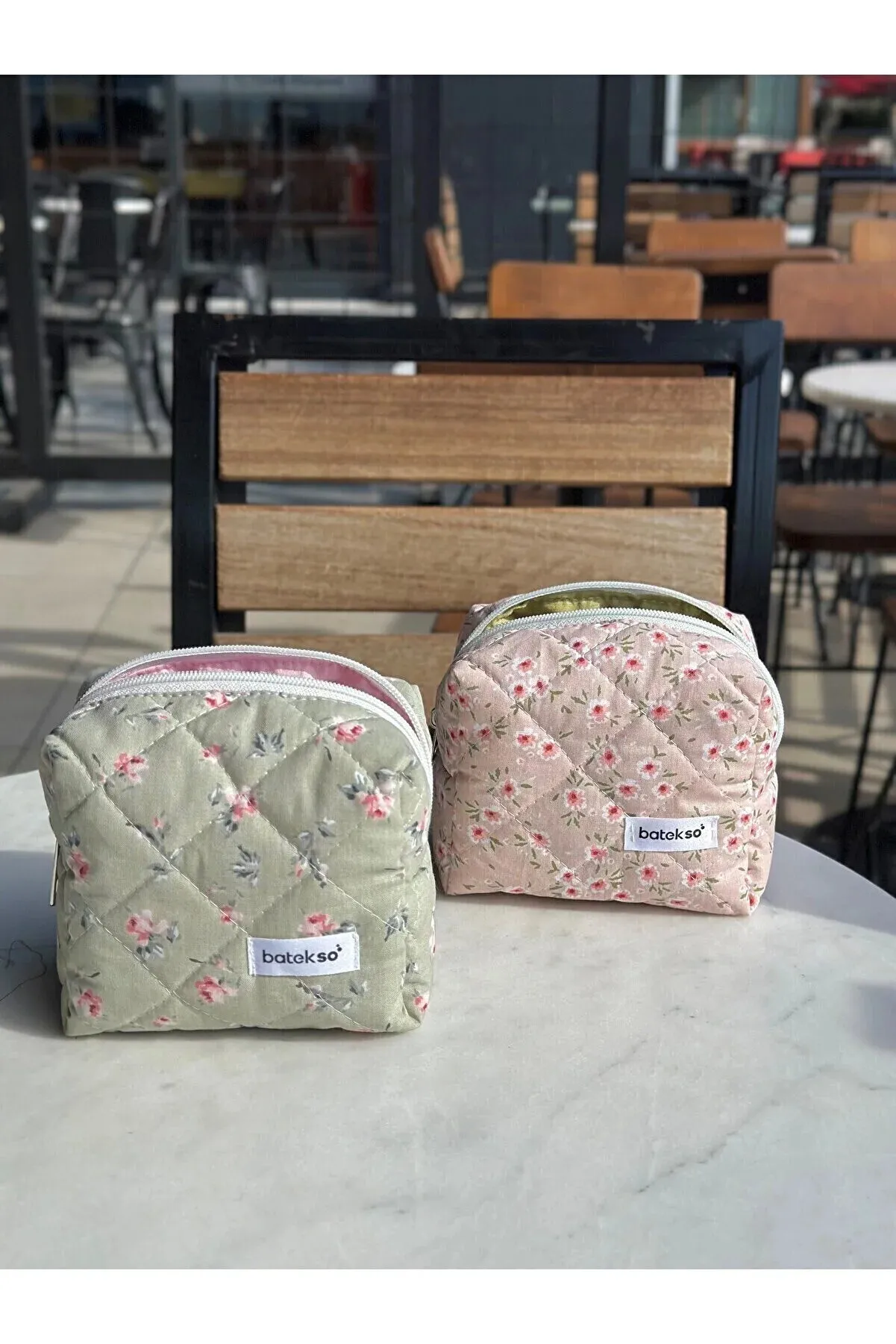 Batekso 2-Piece Pink and Green Floral Pattern Makeup Bag