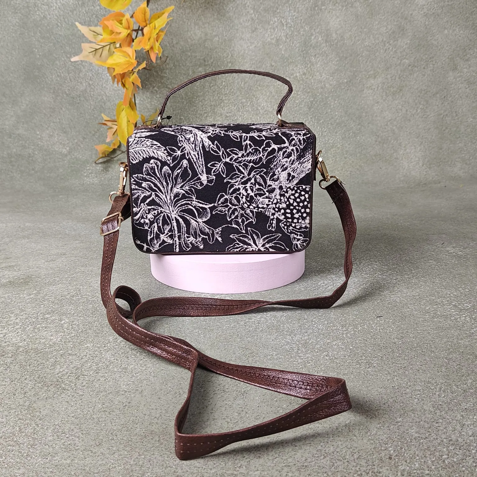 Cuboid Case Sling bags Floral Prints Design.