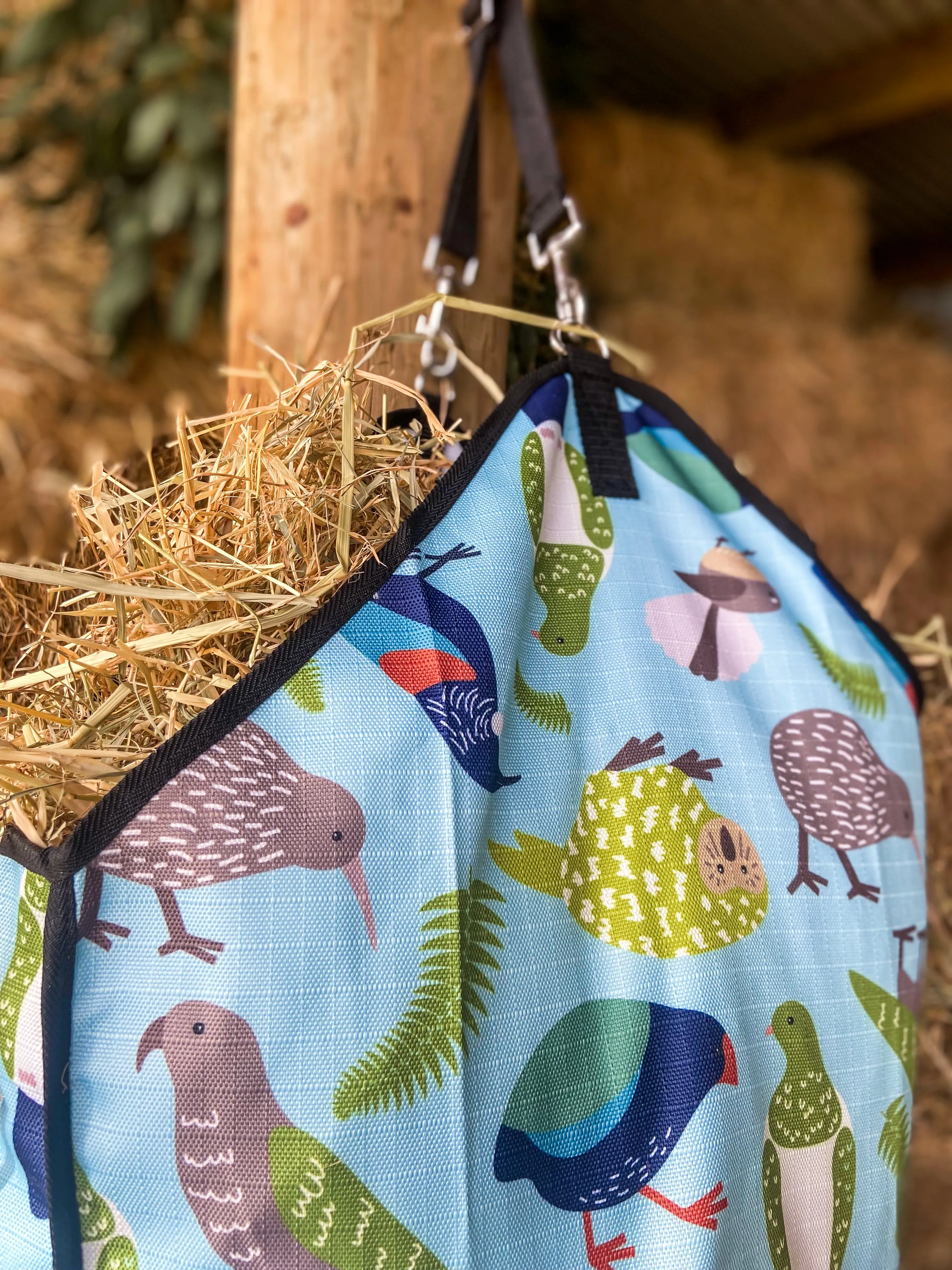 Kiwi Bird Large Hay Bag